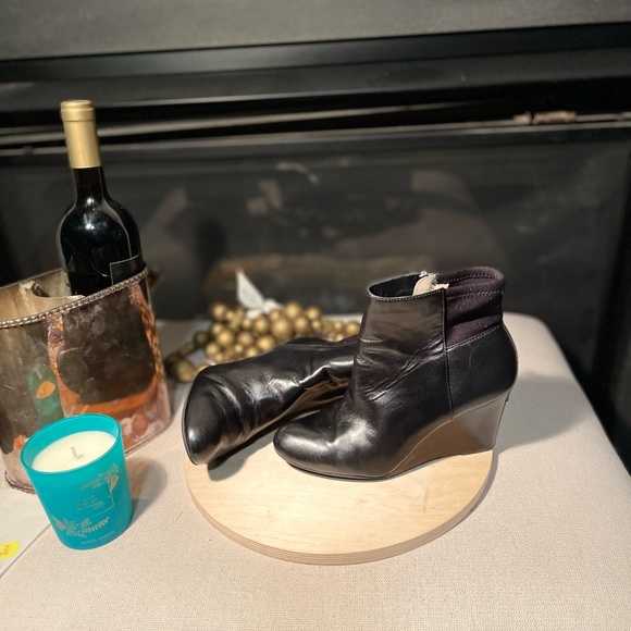 Michael Kors | Bromley Wedge Black Ankle Boot 6M - Picture 9 of 14